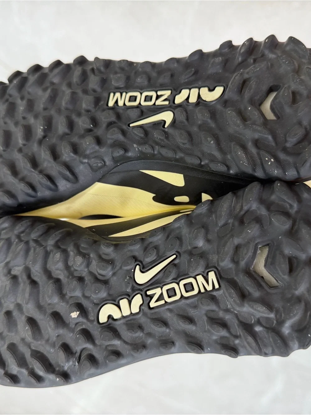 Nike Air Zoom Mercurial Vapor 15 Academy, Lemonade/Black sneakers